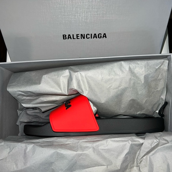 Balenciaga mens slides - Picture 3 of 6